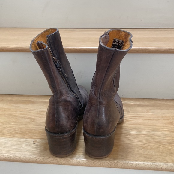 Frye boots size 10 med - Picture 2 of 7